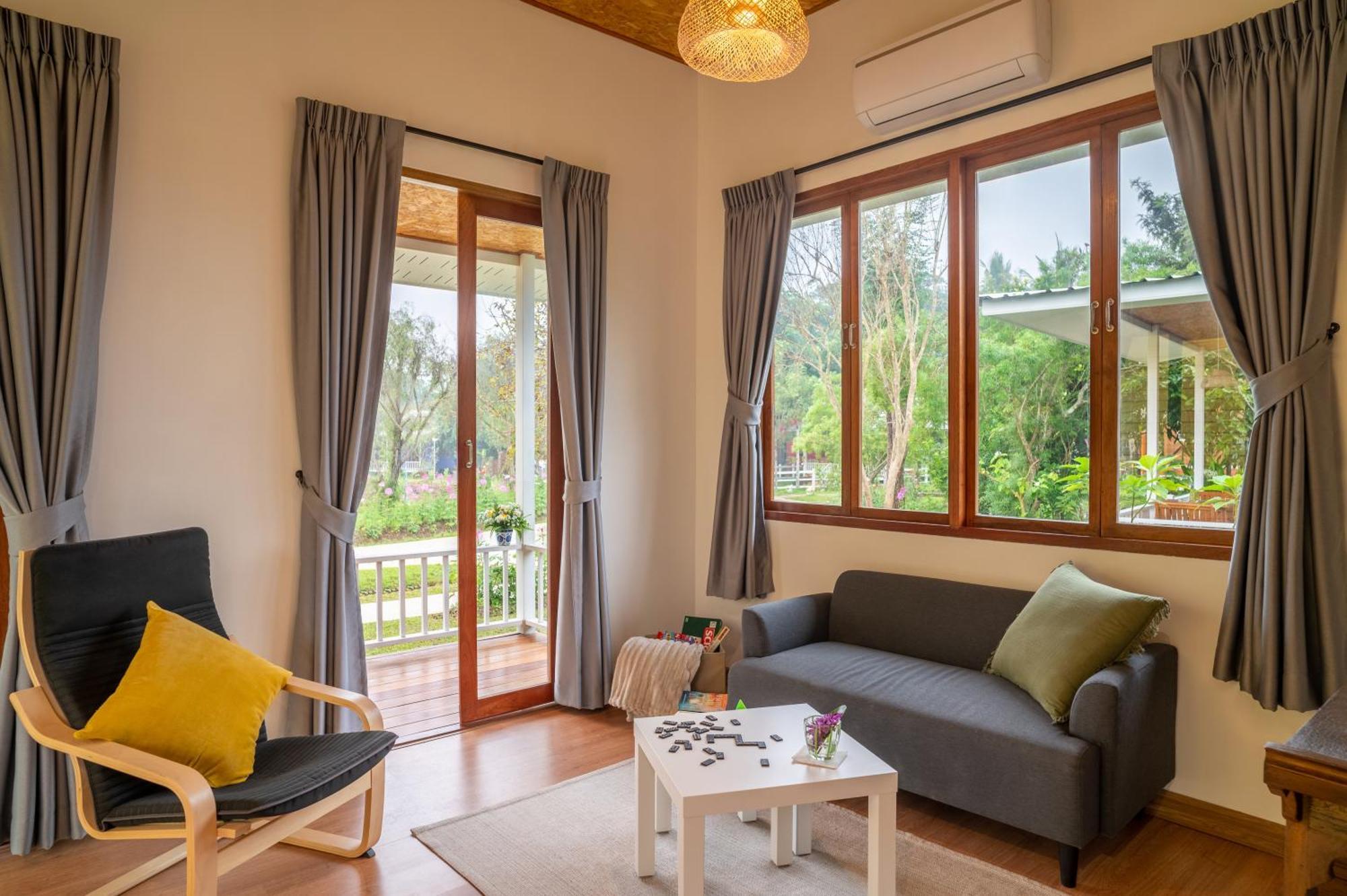 Luxury Farm House Pai Bilik gambar